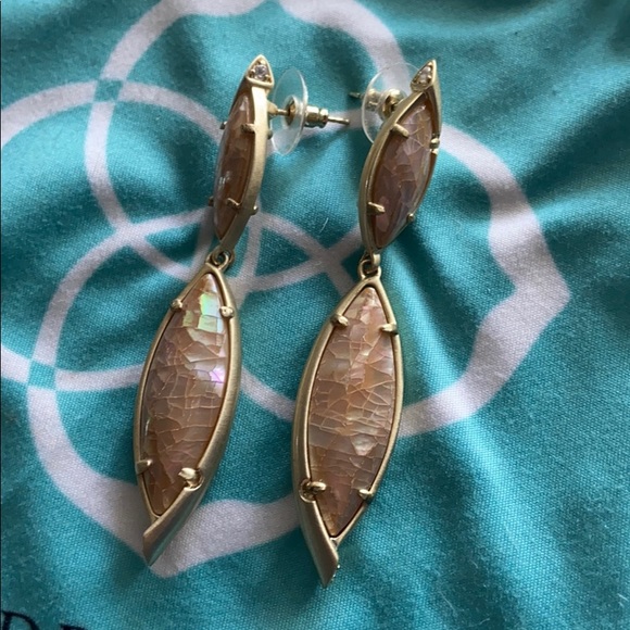 Kendra Scott Earrings - Picture 3 of 4